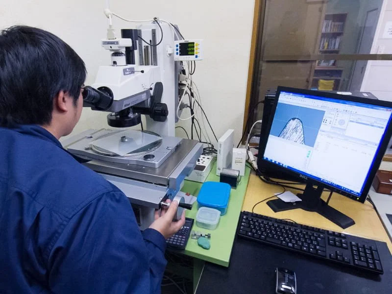 計測・品質管理の様子 4